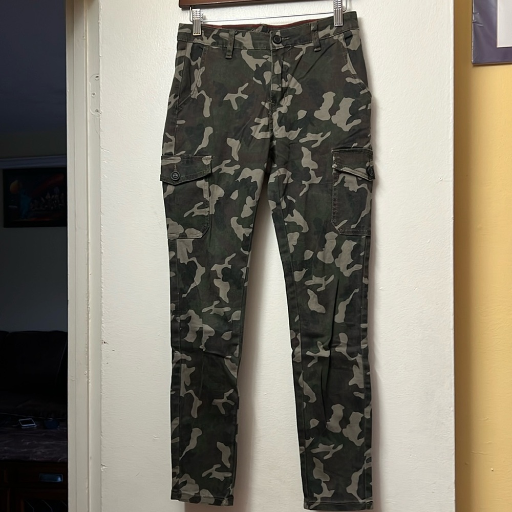 Juniors camo straight leg jeans